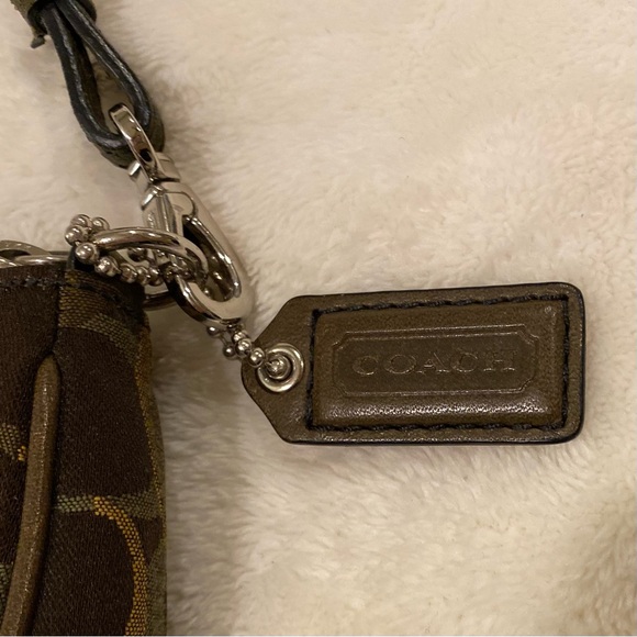 Coach Vintage Camouflage Monogram Wristlet - Picture 11 of 15